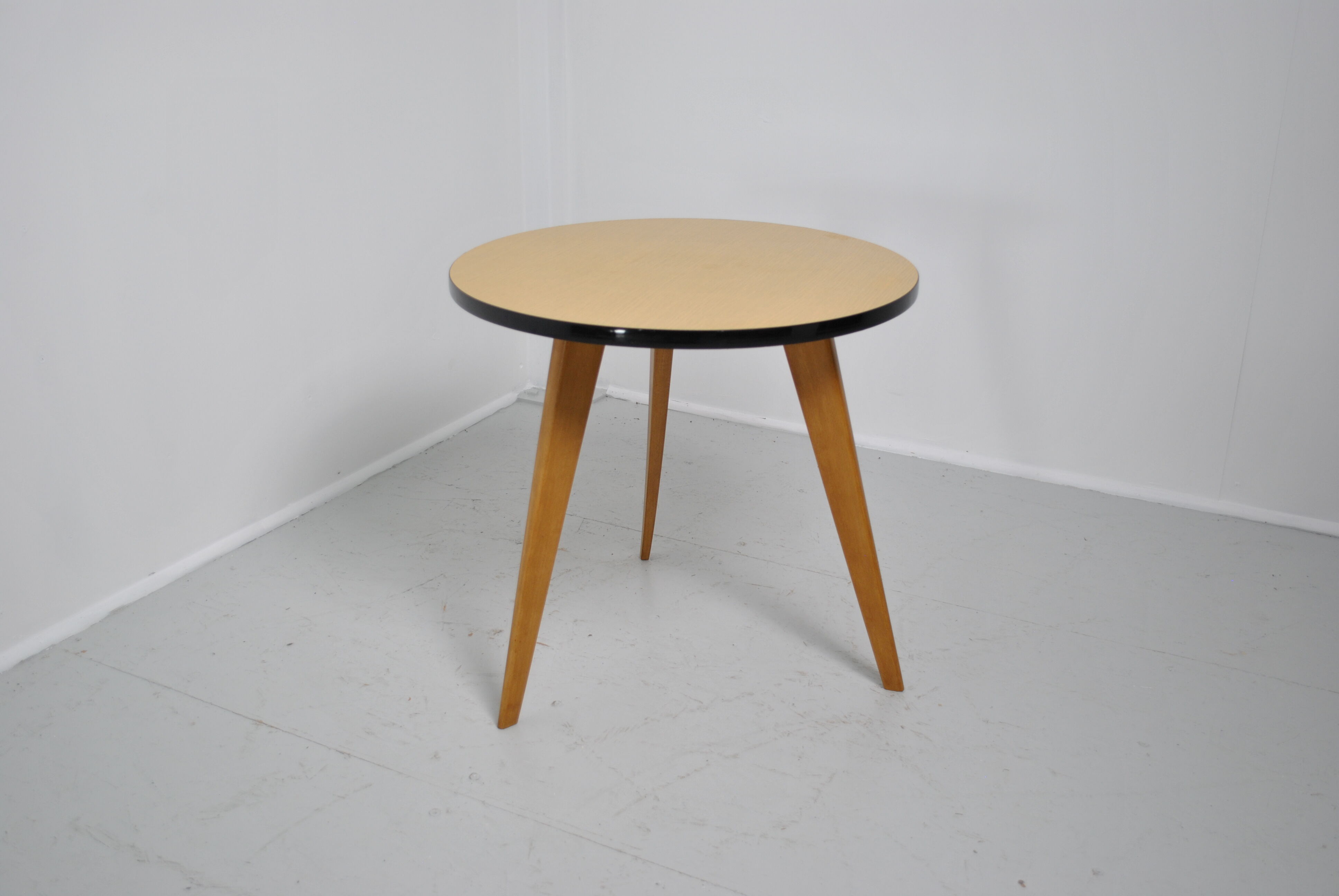 Tripod coffee table 1960