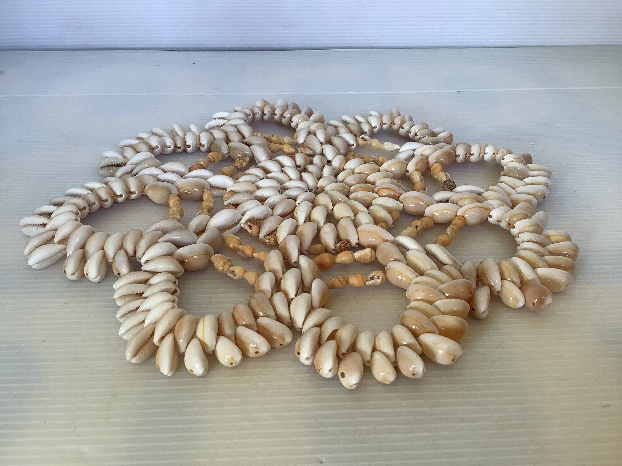 Trivet made of seashells