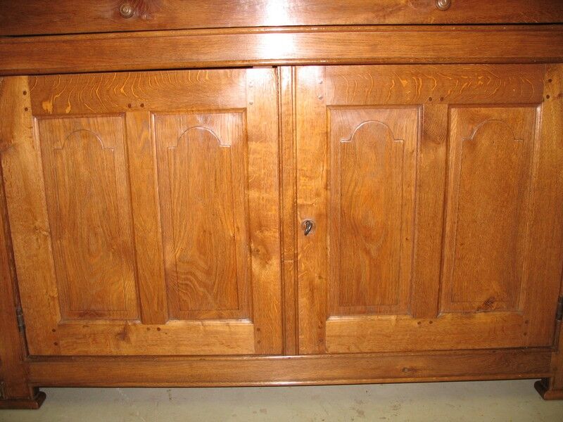 Woodwork in oak 1900 era furniture