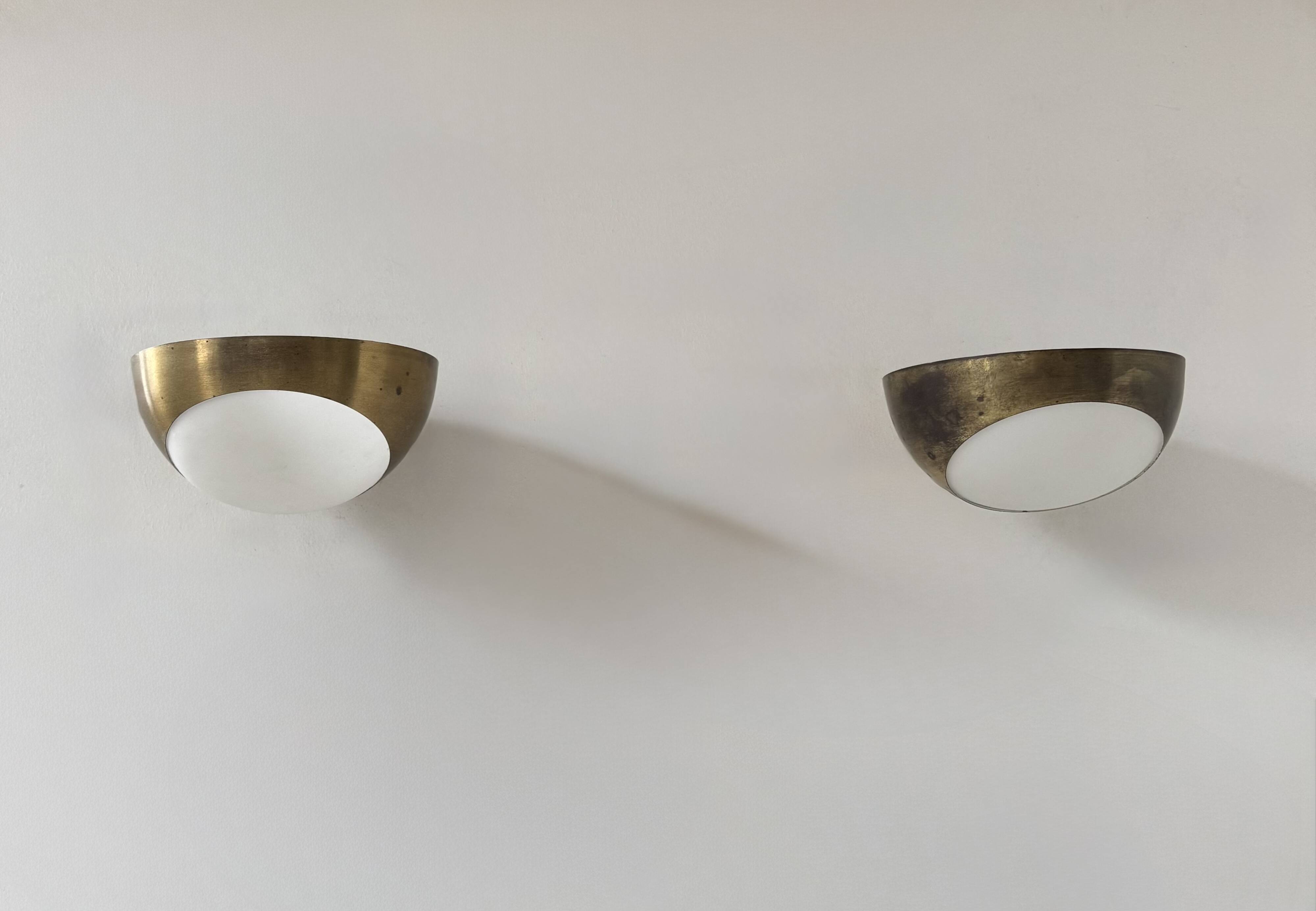 Paire d'appliques vintage laiton et verre, Italie 1960