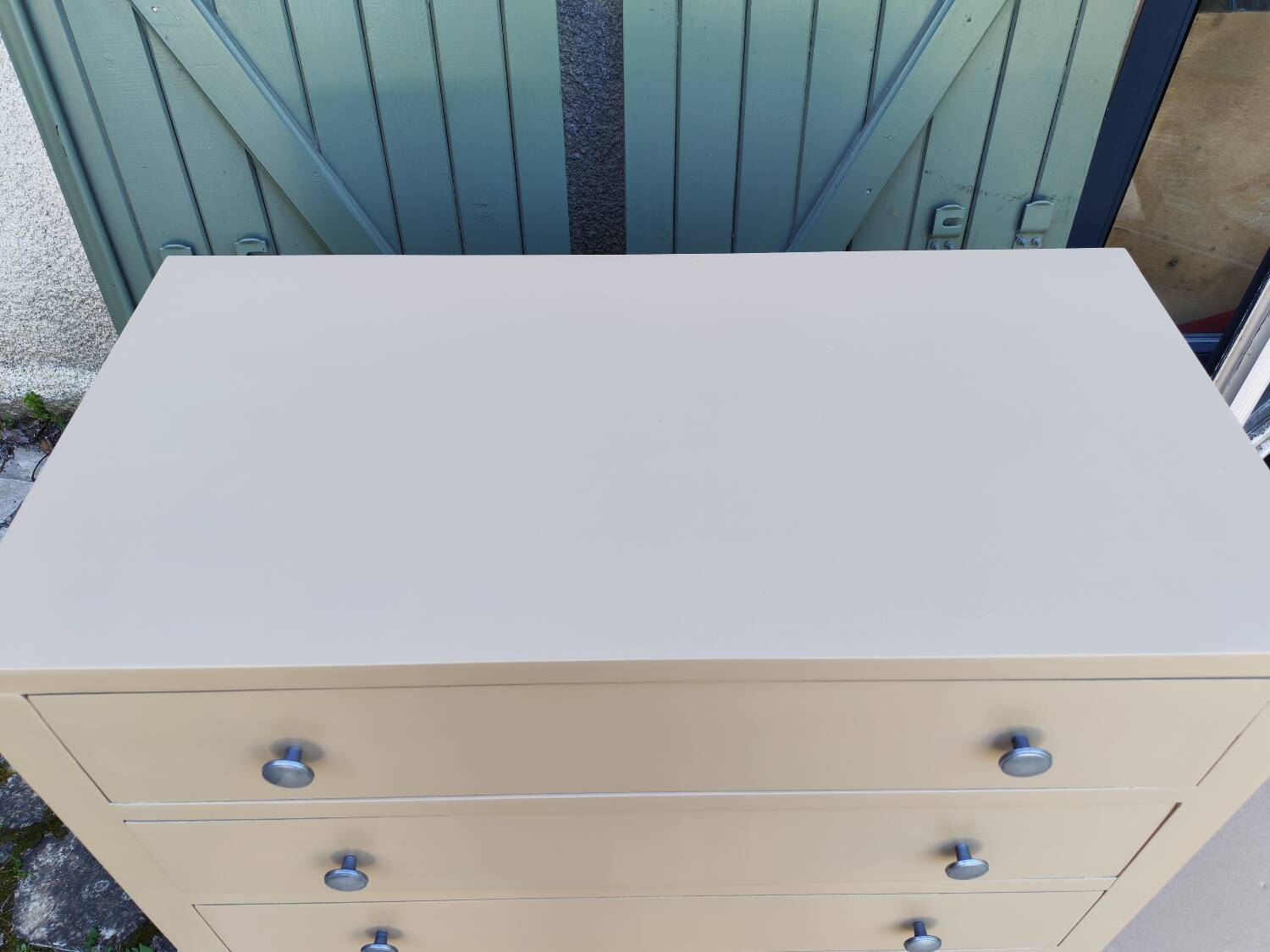 Commode vintage rénovée