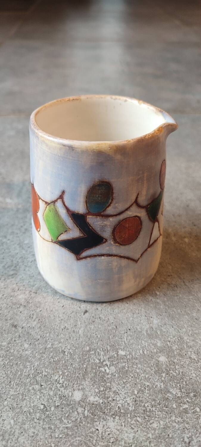 Ceramic cream jug signed by Marie-Christine Treinen