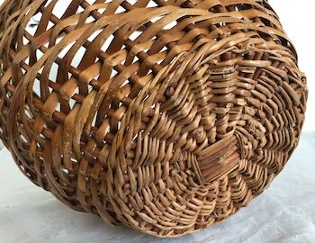 Woven wicker ball basket