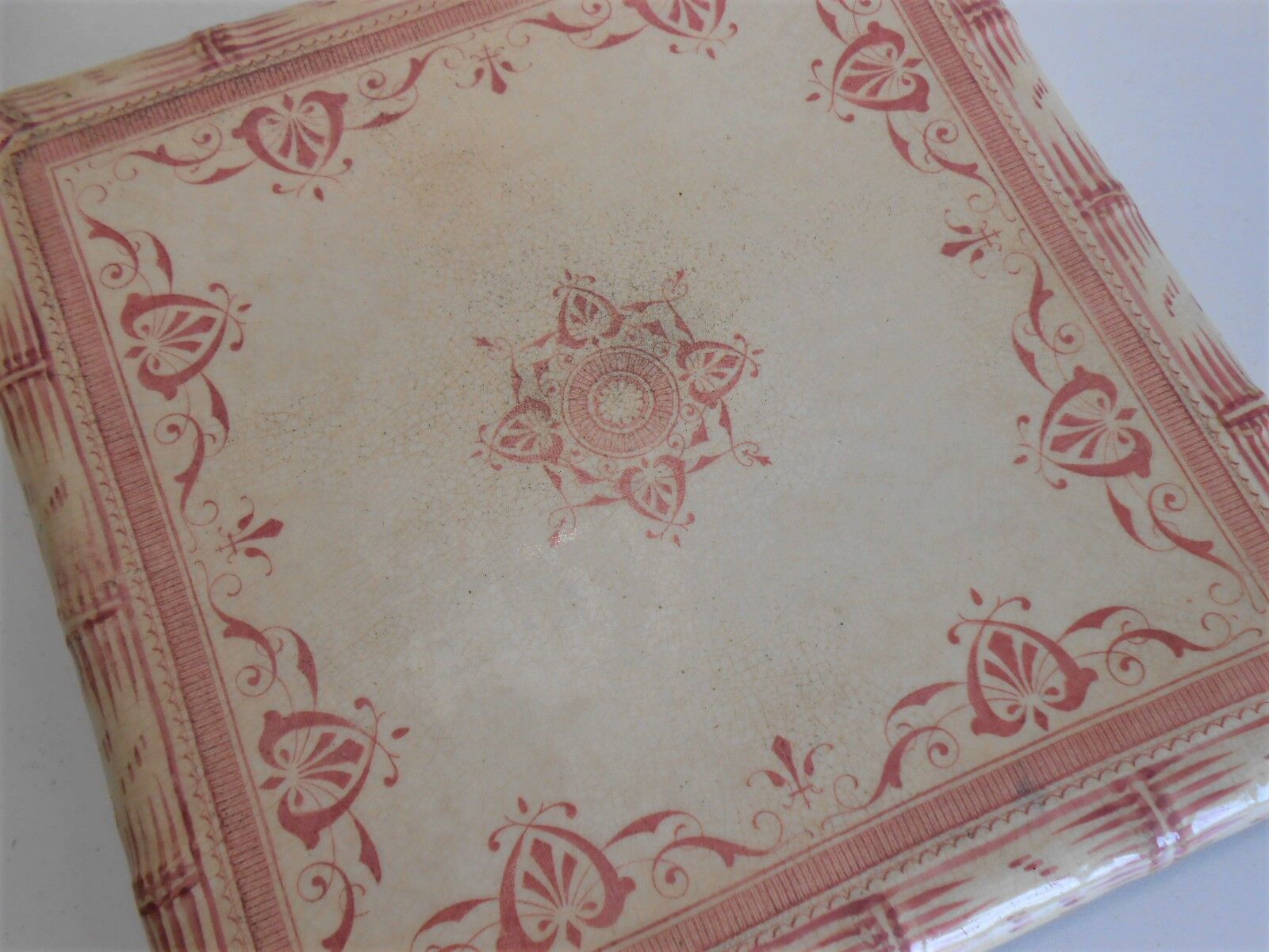 Dessous de plat faïence Creil Montereau