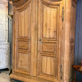 Armoire en noyer XVIII eme