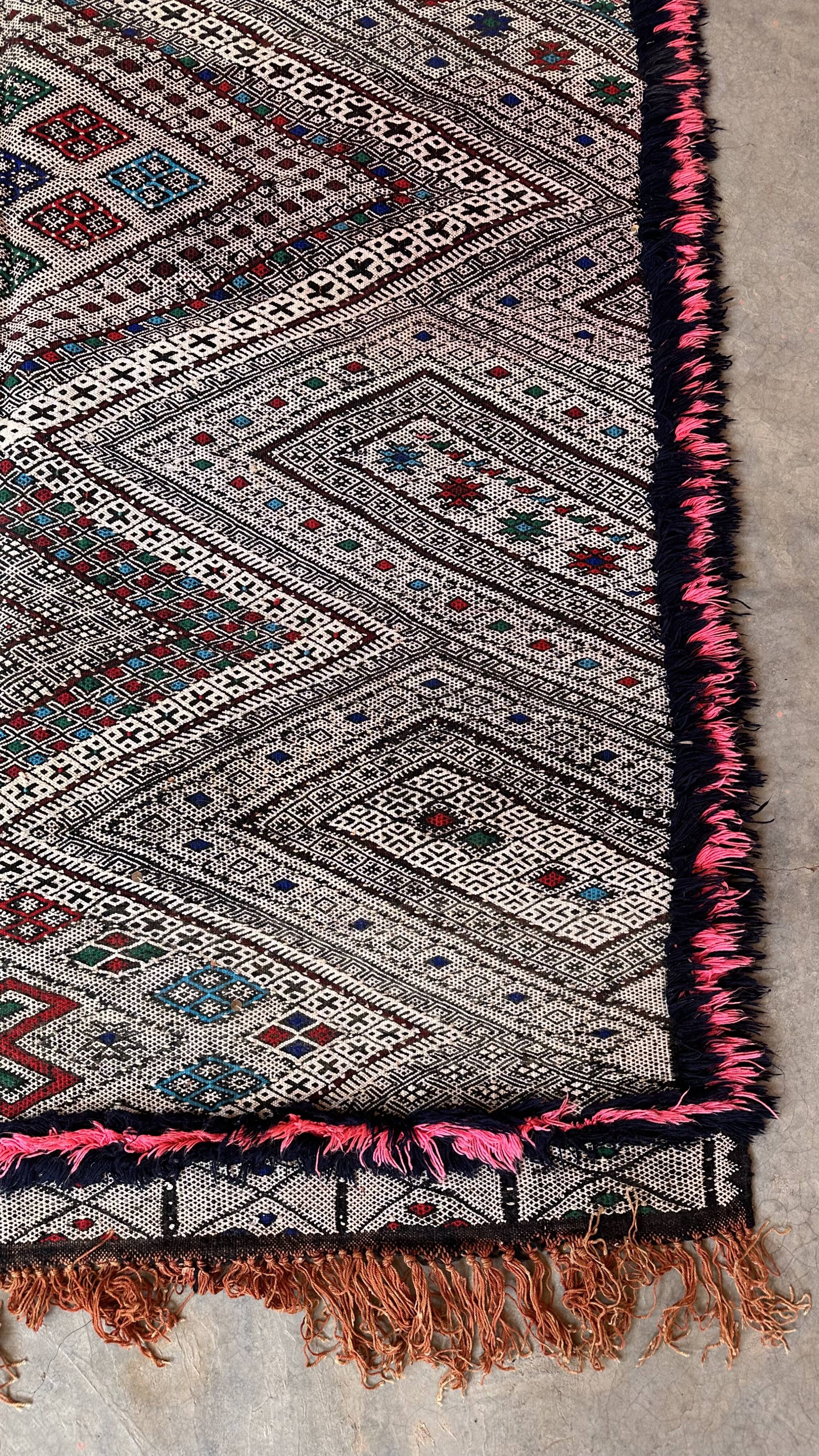 Moroccan Kilim Zayan Rug - 310 x 147 cm