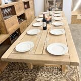 Solid oak farmhouse table with 2 central extensions