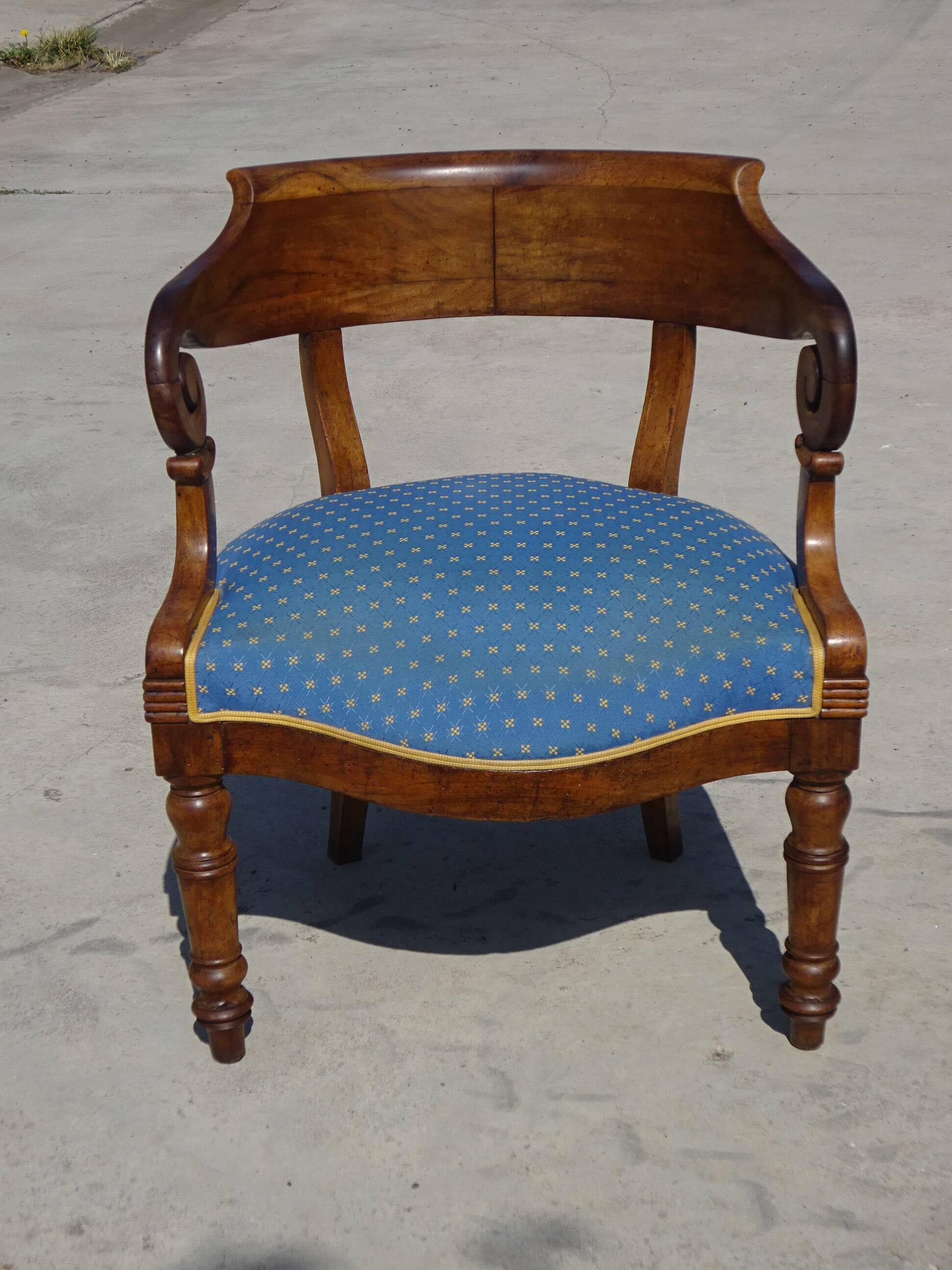 Ancien fauteuil gondole