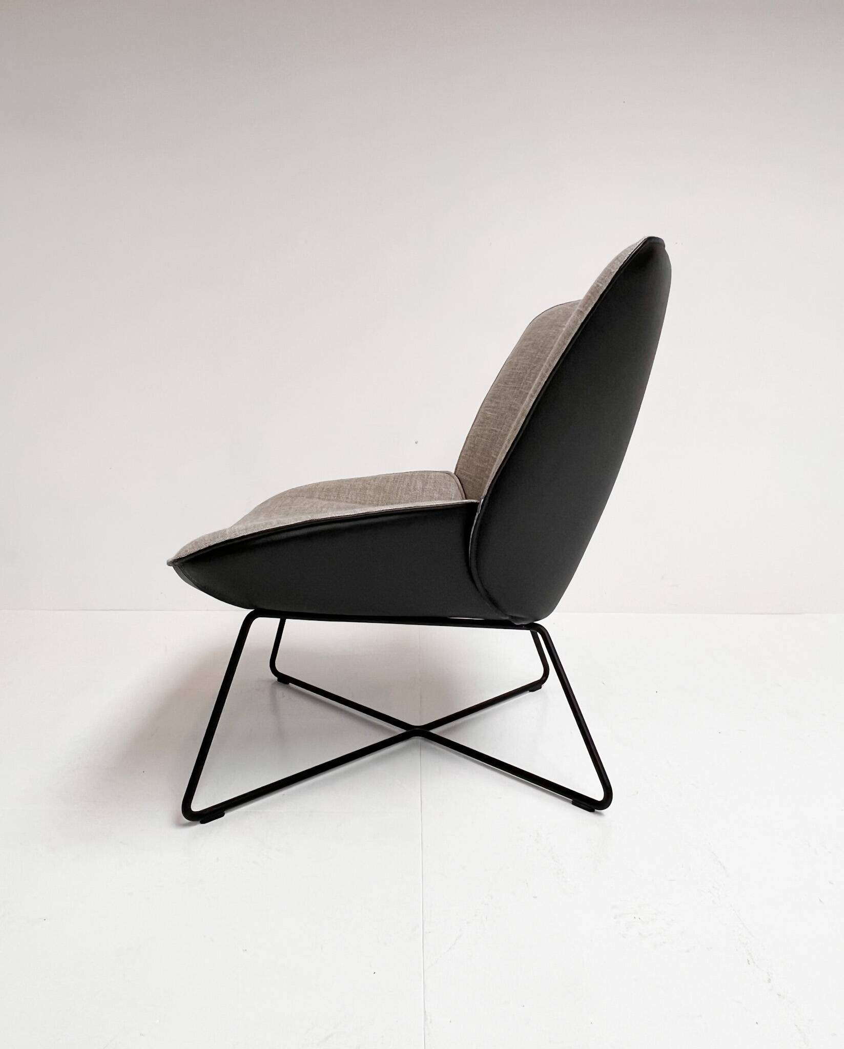 Rolf Benz leather 383 chair by Joachim Nees, after 2000