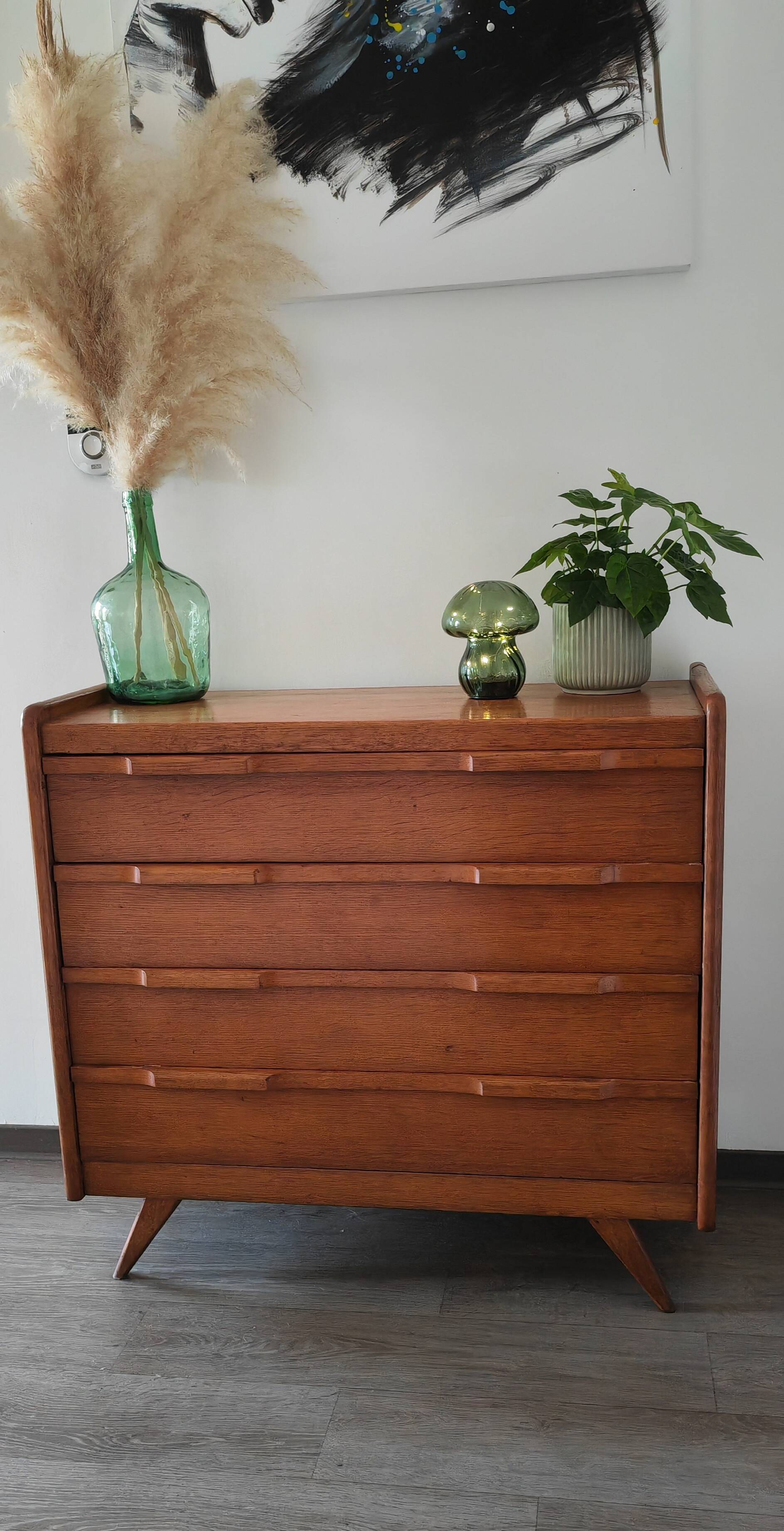 Scandinavian chest of drawers