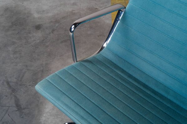 Charles & Ray Eames - Fauteuil Vitra EA116