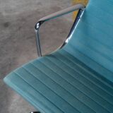 Charles & Ray Eames - Vitra EA116 easy chair