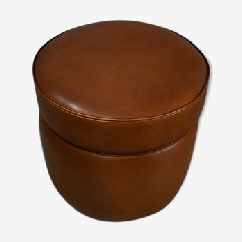 Sheep leather pouf