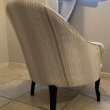 Toad armchair