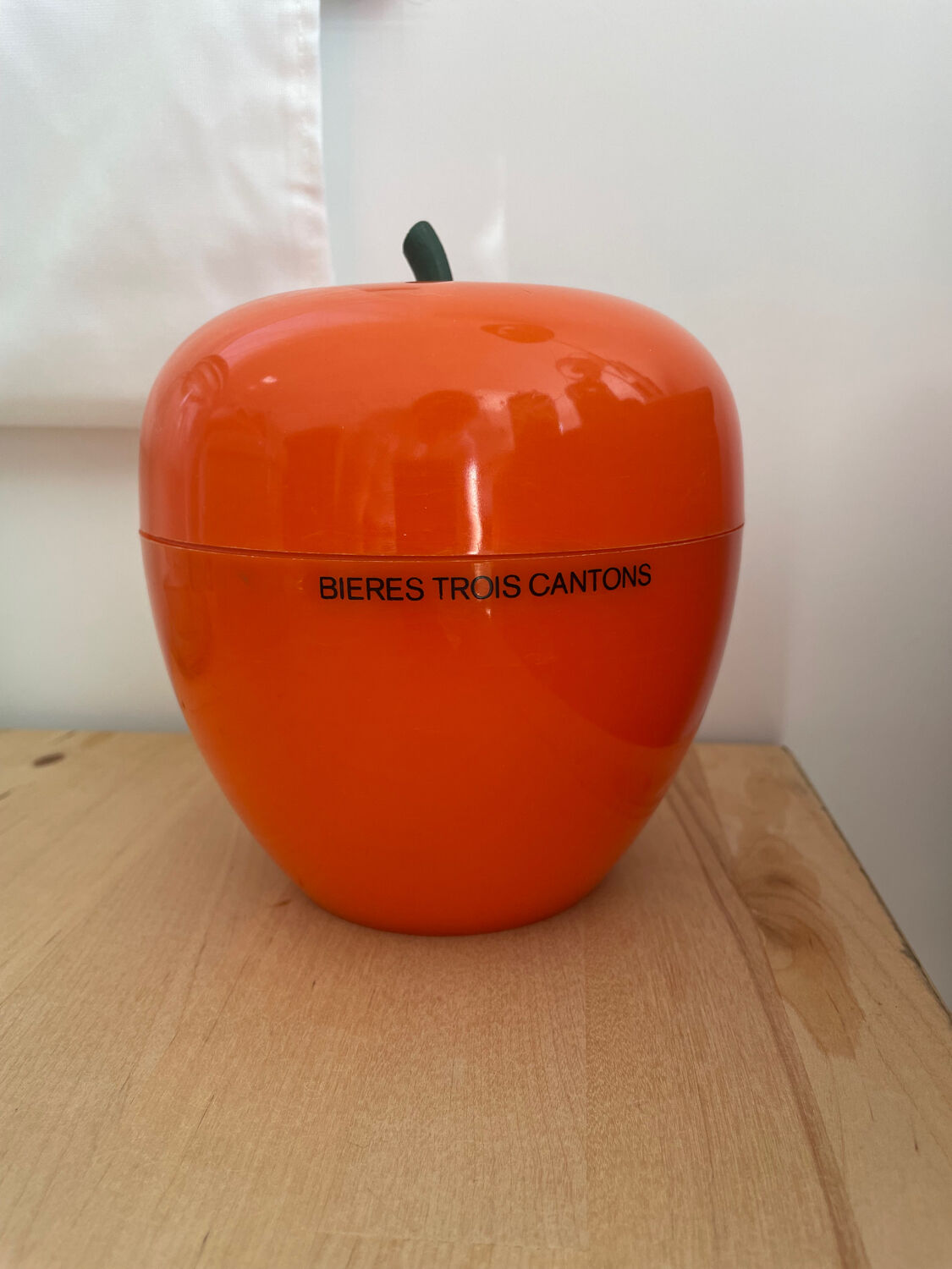 Apple ice cream bucket -70's
