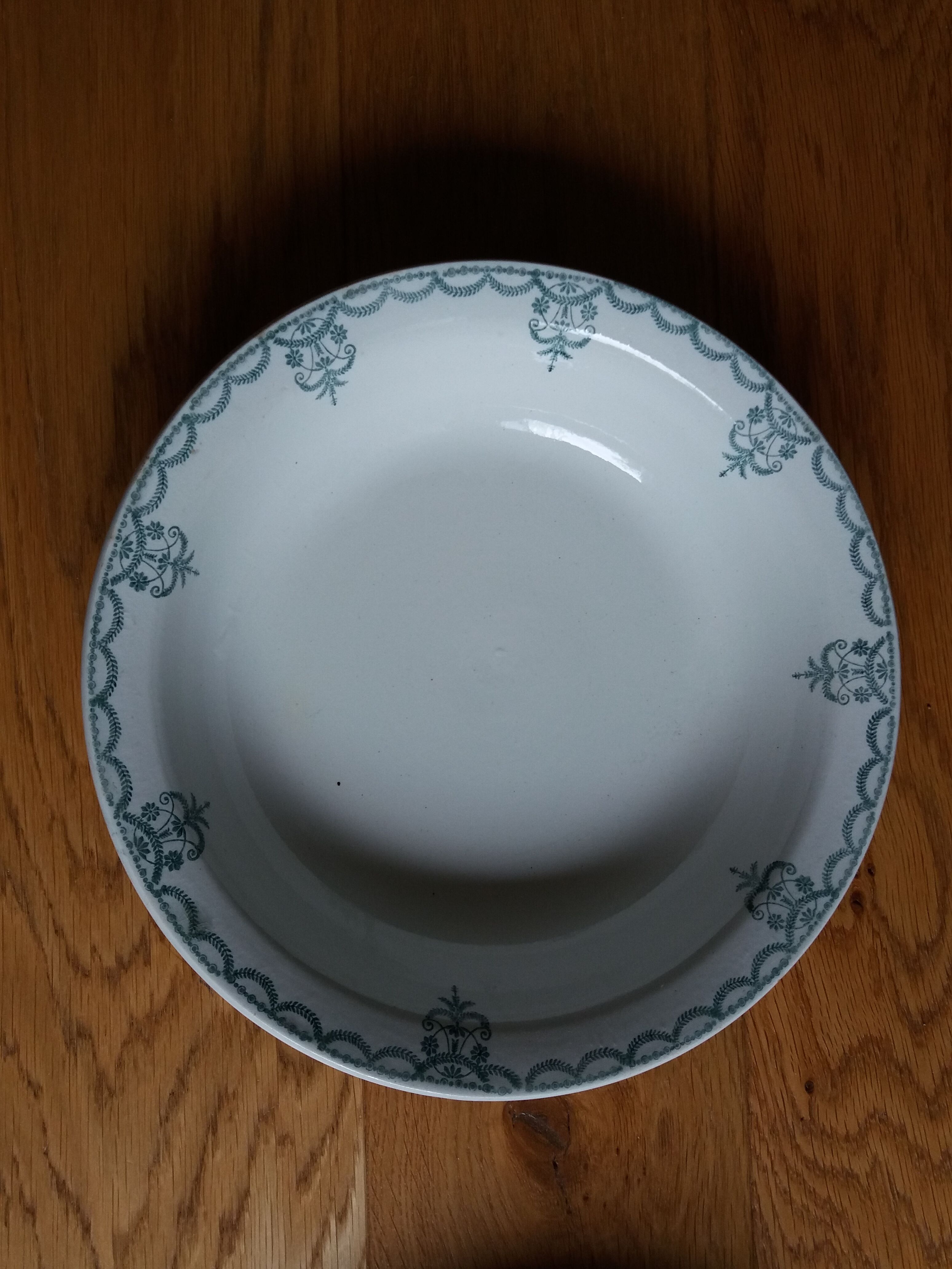 Hollow round dish Terre de fer Moulin des Loups and Hamage