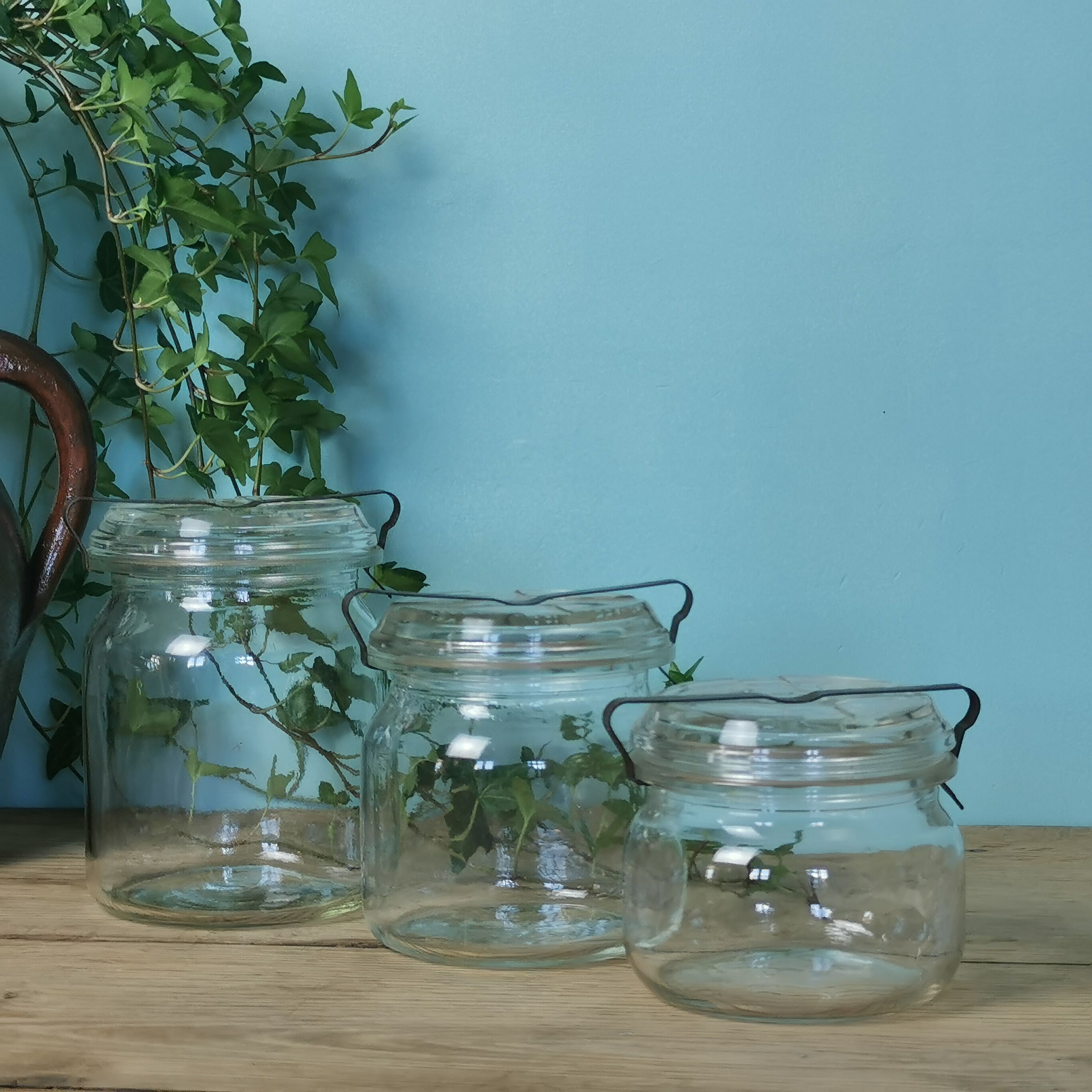 Series of 3 BVB jars