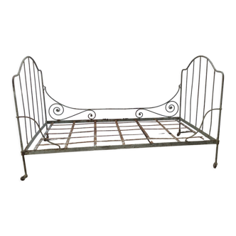 Wrought iron folding bed