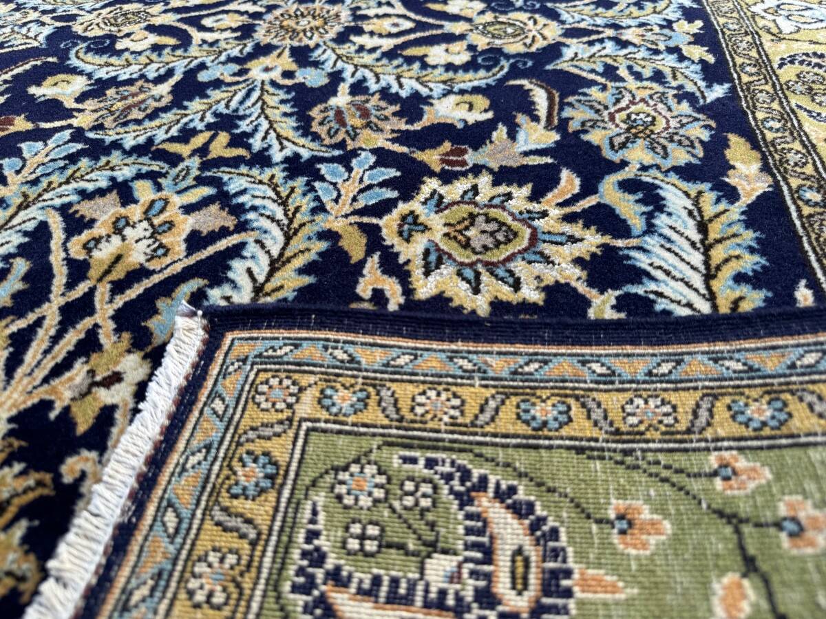 Persian Goum rug, circa 1960. 160x103 cm