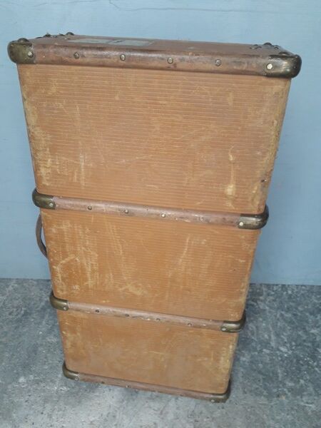 Travel malle / suitcase period 1940/50 drinks and brass