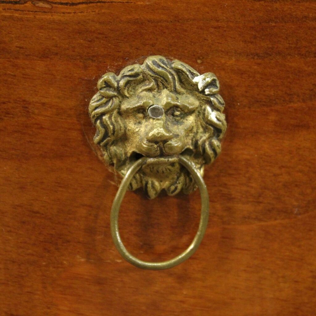 Italian side table in cherry, walnut and fruitwood