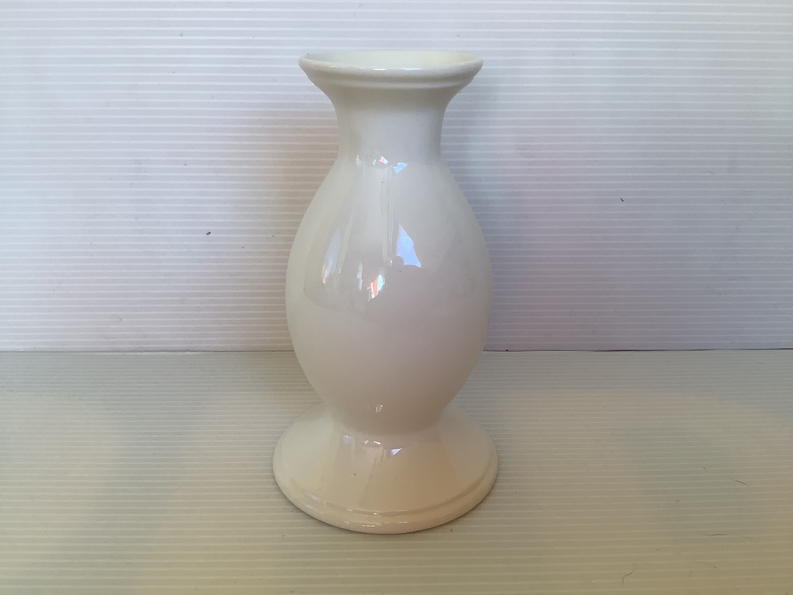White vase villeroy and boch