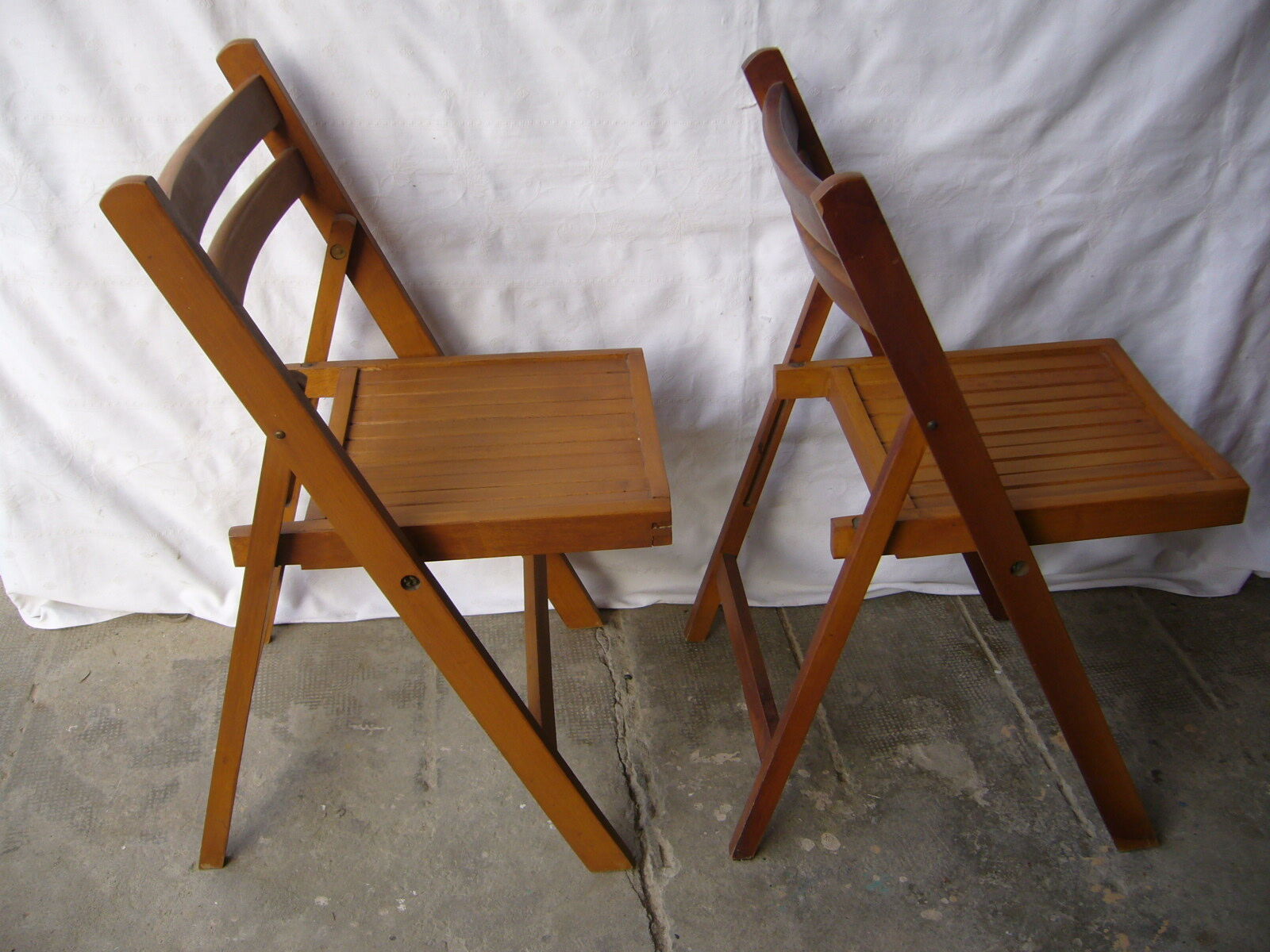 Chaises de jardin pliantes en bois verni