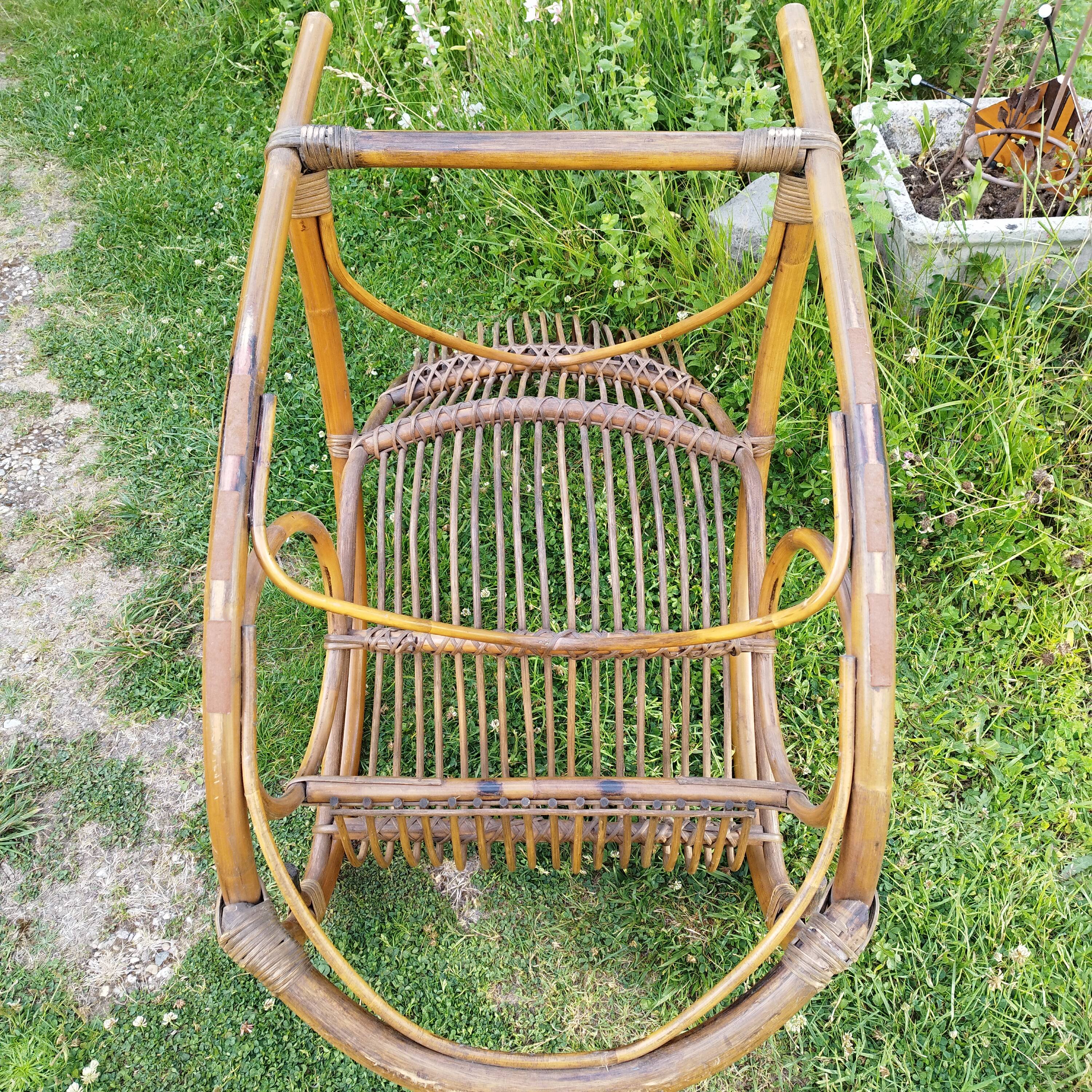 Rocking-chair vintage rotin