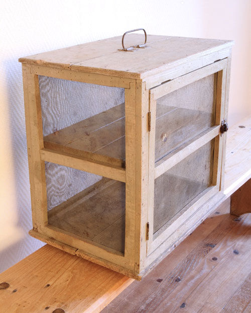 Garde manger grillagé shabby chic