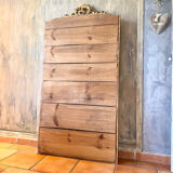 Antique mirror with a Louis XVI pediment