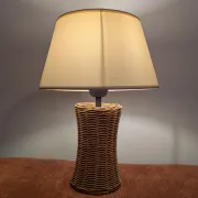 Vintage table lamp in woven rattan, honey colour & beige lampshade –