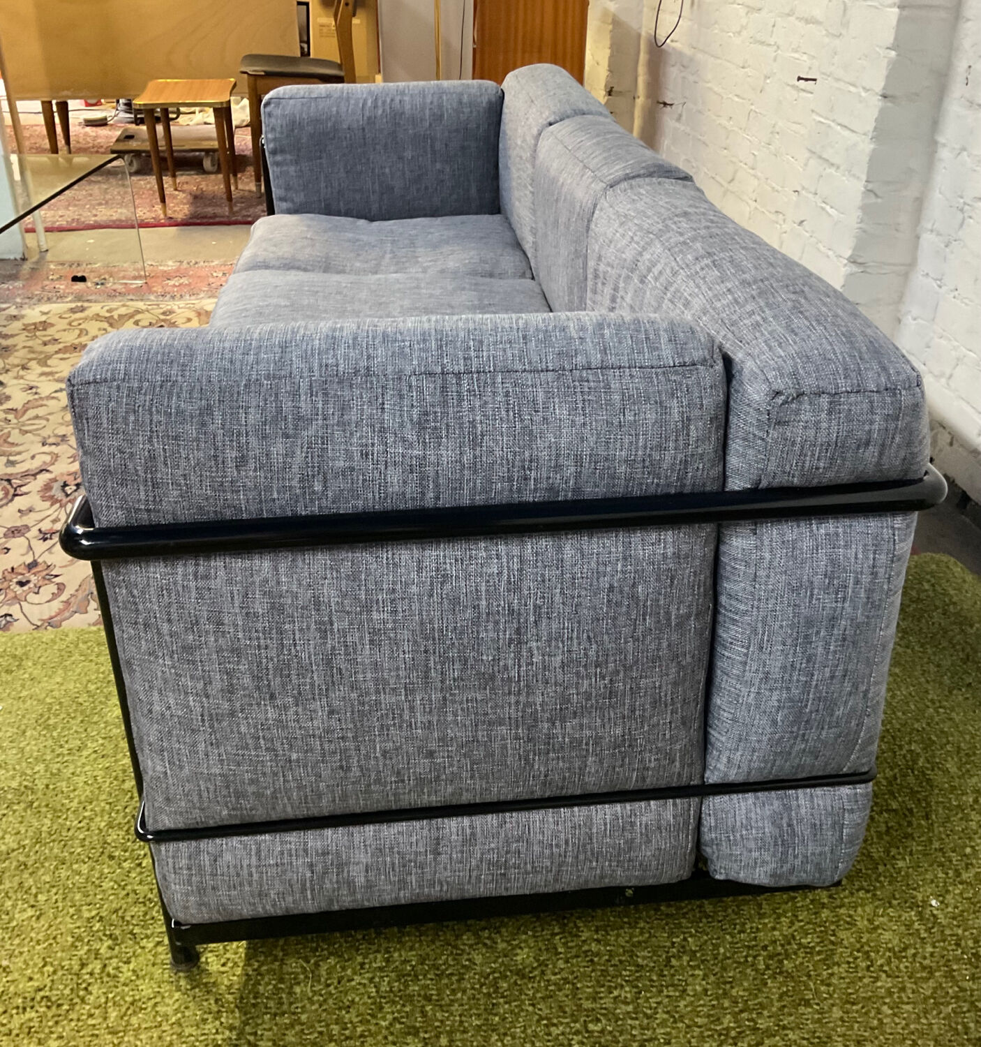 LC2 Le Corbusier sofa
