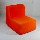 Armchair "space age" foam and orange jersey. Circa 1970