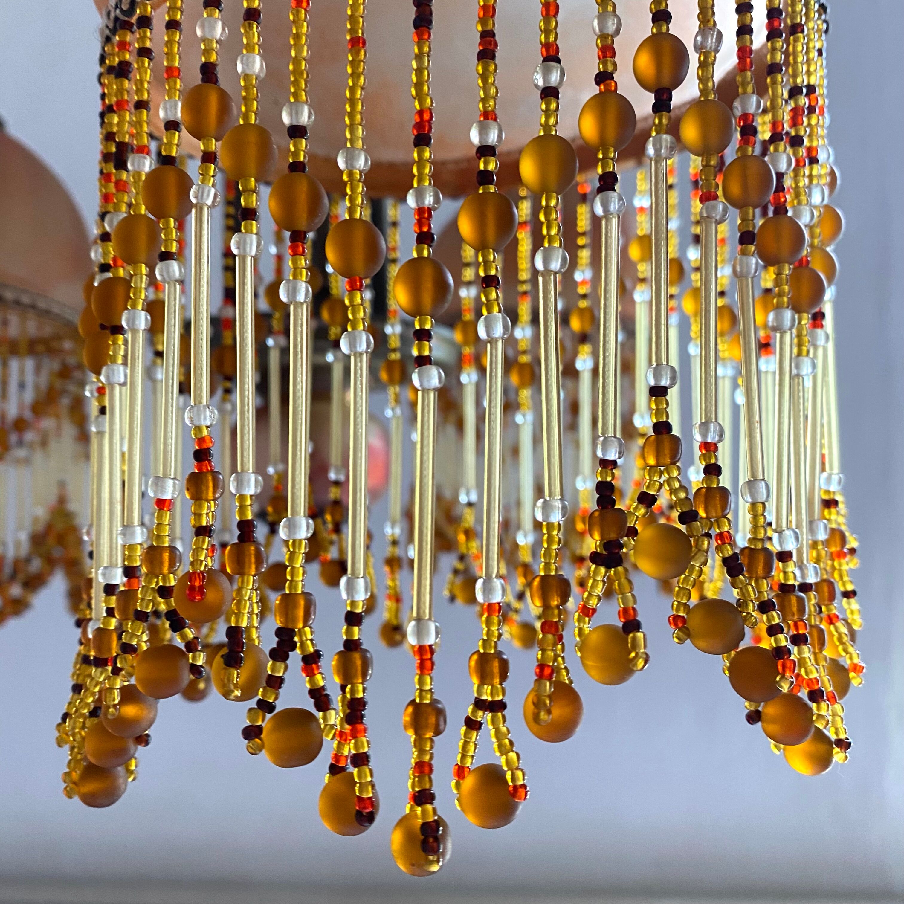 3-light chandelier in glass paste and pearl tassels
