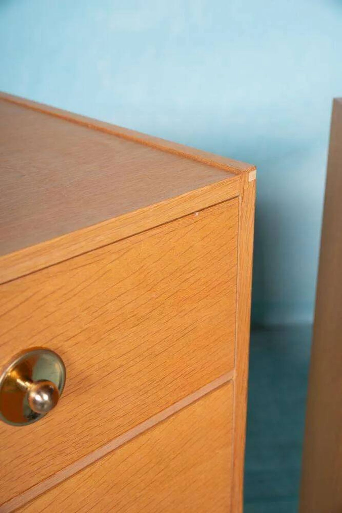 Scandinavian minimalist blonde oak chest, mid-century modern chest.