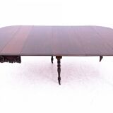 Table en acajou, Europe de l'Ouest, vers 1920.