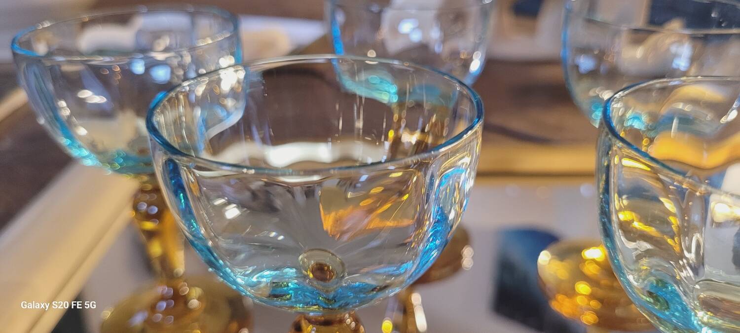 7 George Sand stemmed glasses