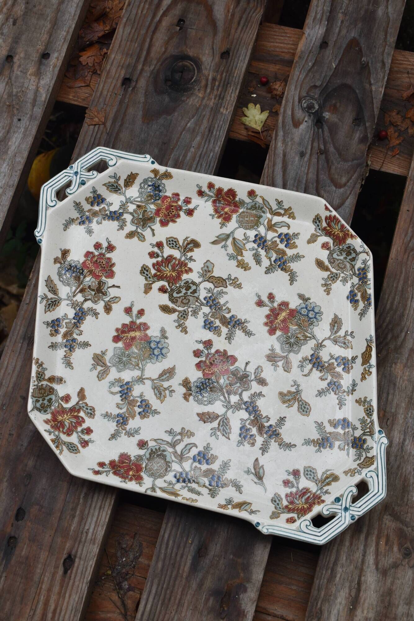 Old hexagonal plate Sarreguemines model Hanoi 19th century