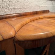 Vintage curved display case in wood and glass – Art Deco style / 1940s