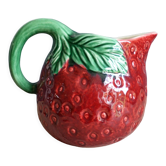 Strawberry-shaped slurry jug