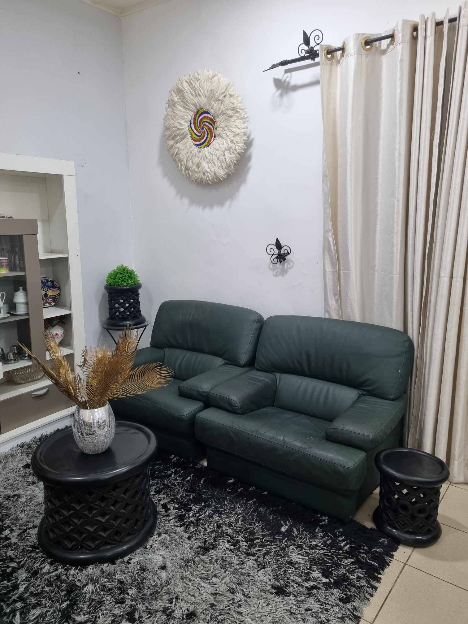 Bamileké African Coffee Table And Stool