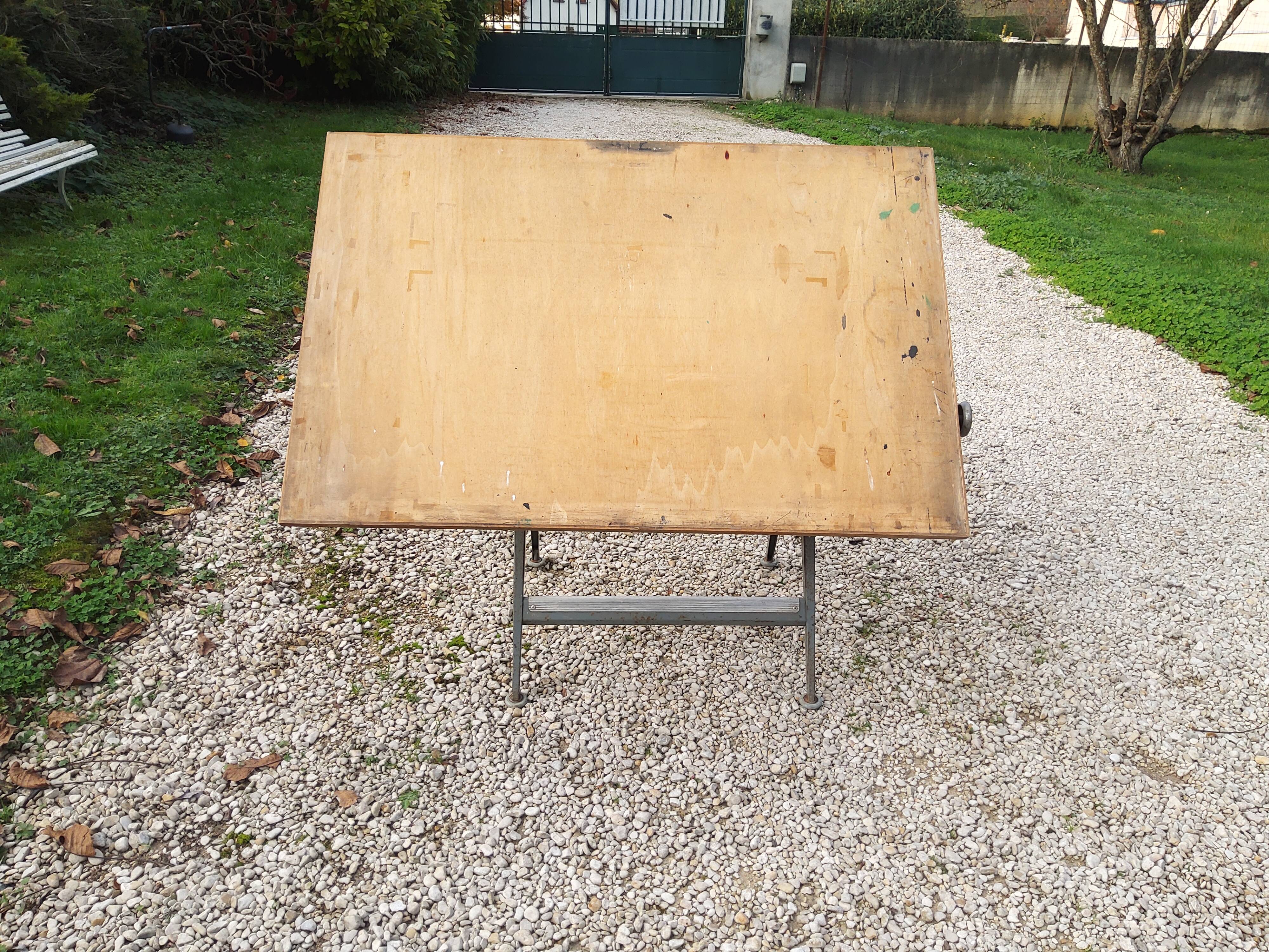 Kramer friso drawing table