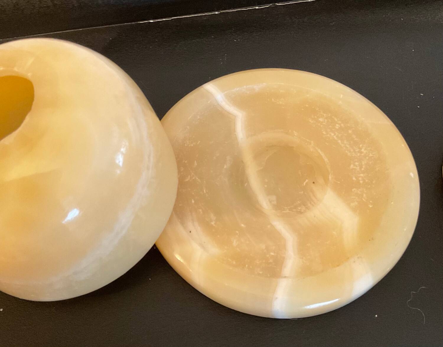Duo de bougeoirs vintage en Albâtre années 70