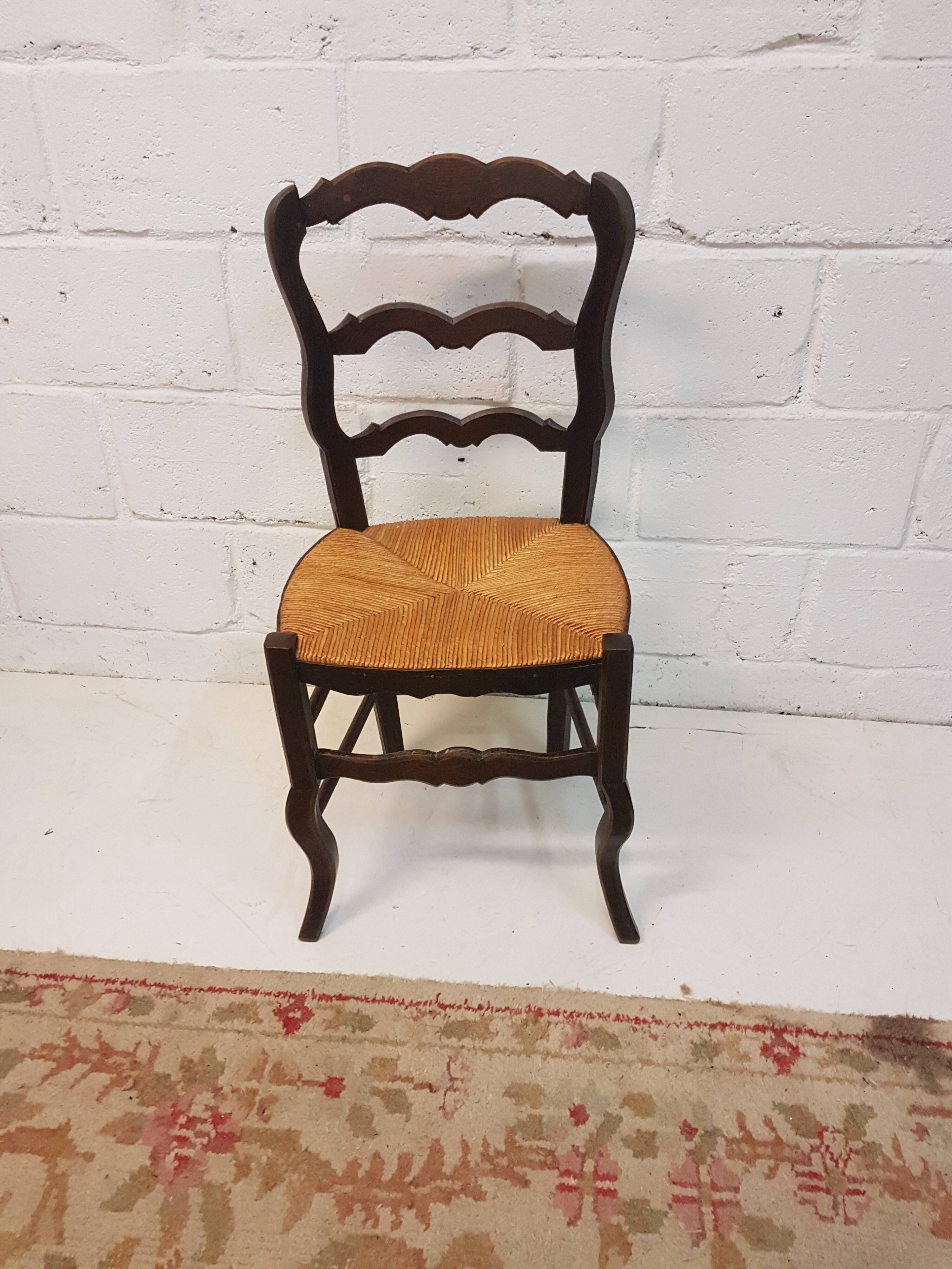 Series of 4 chairs