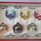 Box of 6 glasses with glass feet in colors of velles le chatel