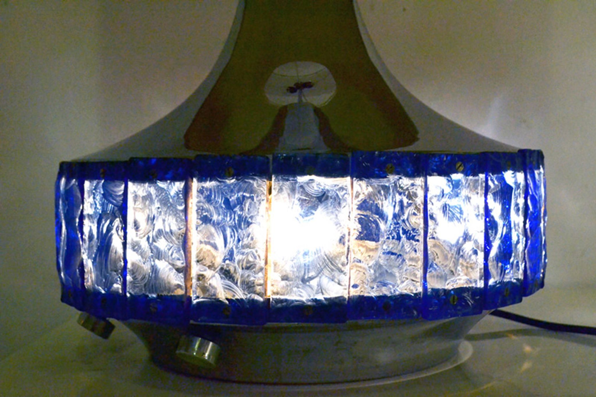 Large Italian Table Lamp with Hammered Glasses, 1970s
