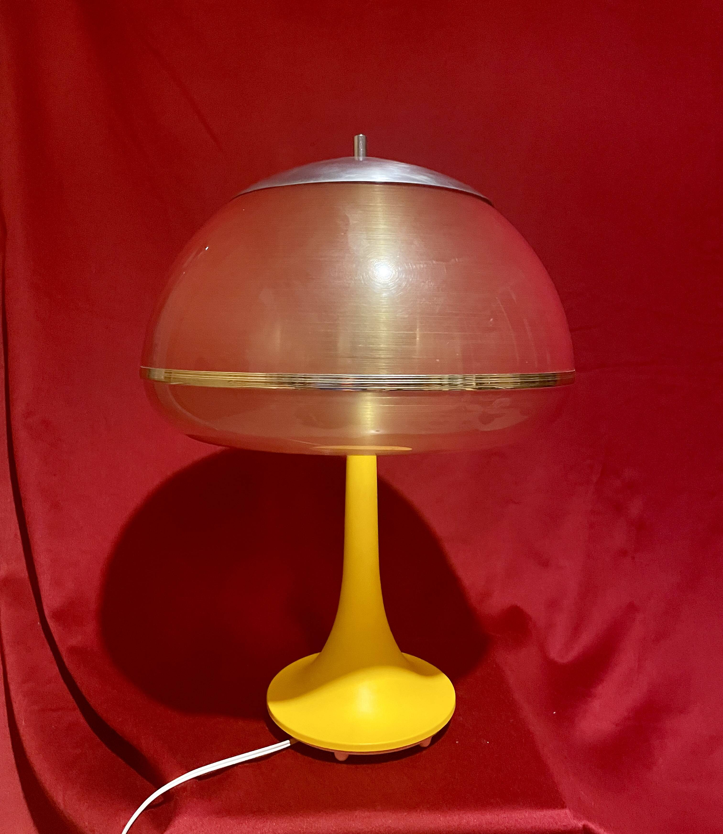 Vintage "Guzzini" mushroom lamp, Italian made, 1960s/1970s