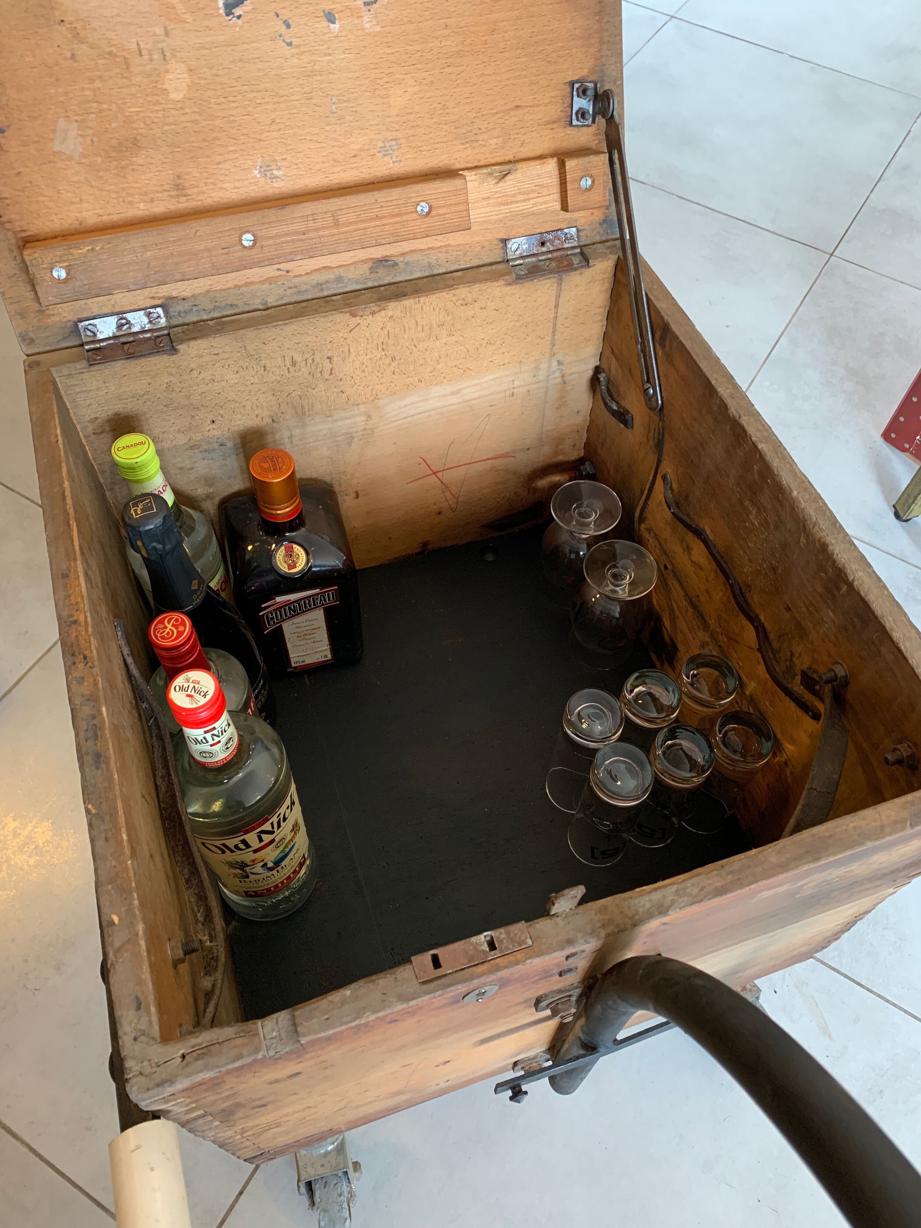 Former industrial cart