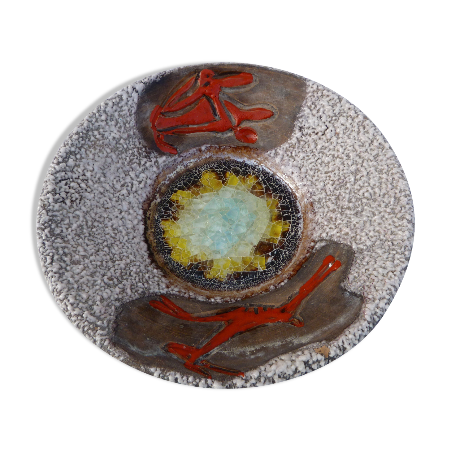 Deep dish Vallauris fat lava background glass animal motifs