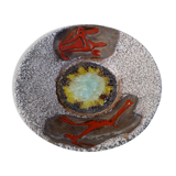 Deep dish Vallauris fat lava background glass animal motifs